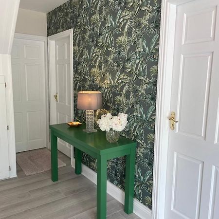 Luxury Apartment, Bed And Breakfast Голуей Екстериор снимка